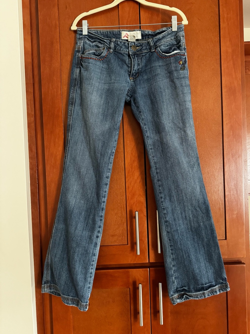 Y2K Embroidered bootcut jeans with gold details